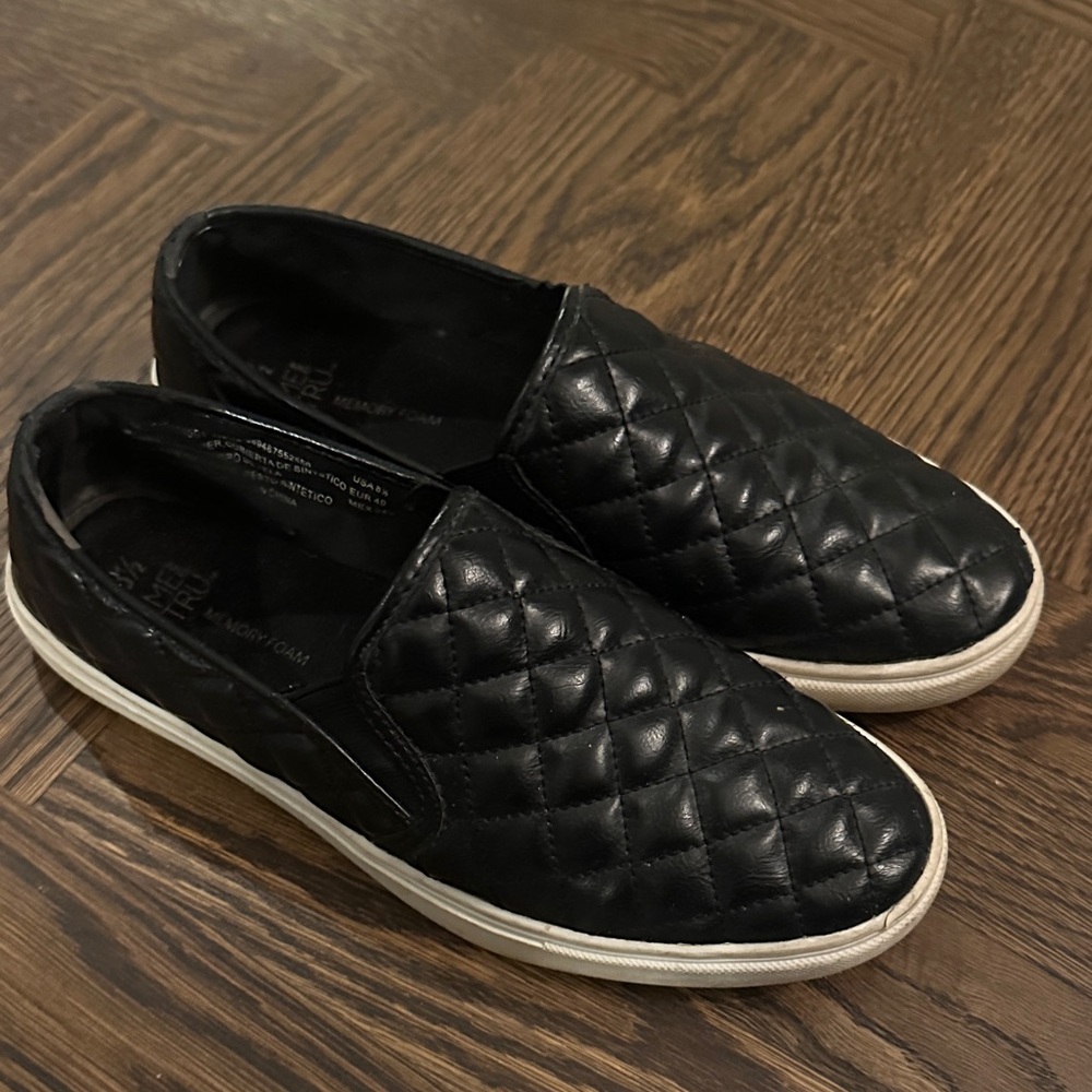 Time and Tru Black Quilted Slip-On Loafers